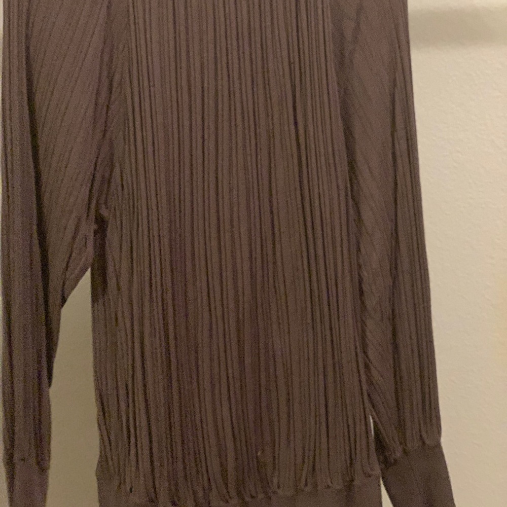 2 Venus Tunic Sweaters Size XL